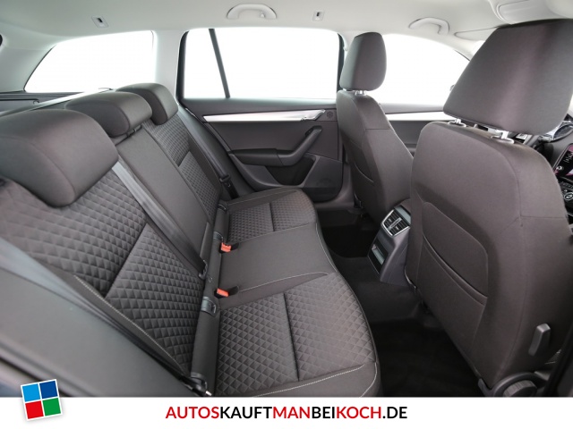 Octavia Combi 1.4 TSI DSG Drive LED, Navi PDC vo+h / Foto 6
