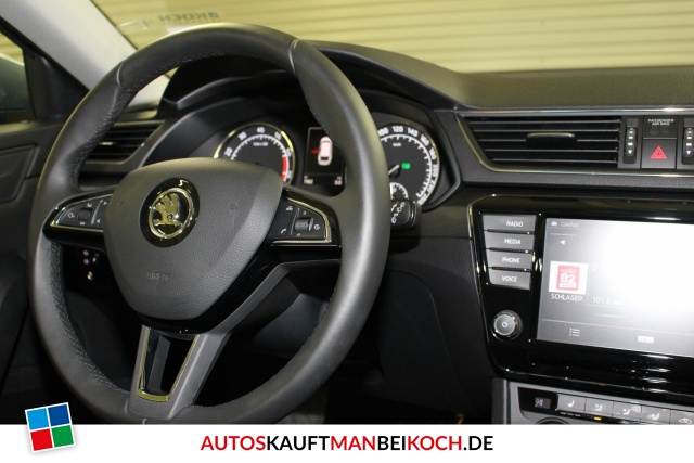Superb Combi III 2.0 TSI DSG Style Plus Navi Xenon / Foto 7