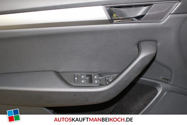 Superb Combi III 2.0 TSI DSG Style Plus Navi Xenon / Foto 9