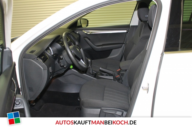 Octavia Combi Facelift 1.4 TSI Style LED Navi SHZ / Foto 6
