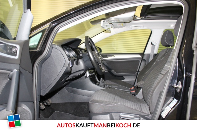 Golf VII Var. 1.4 TSI Cup Navi ACC Panoramadach / Foto 5