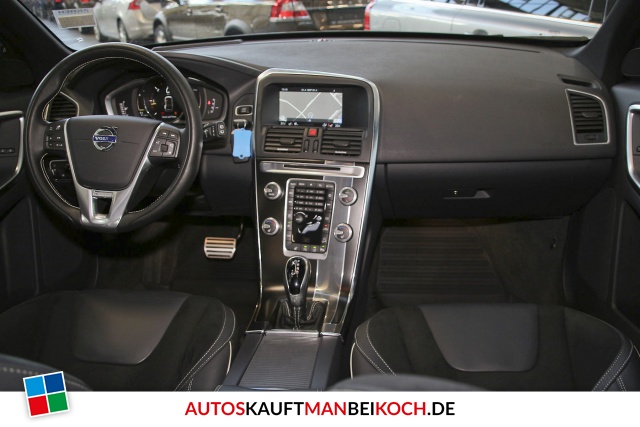 XC60 D4 AWD R-Design Aut. FahrerAss SD Standheiz / Foto 8