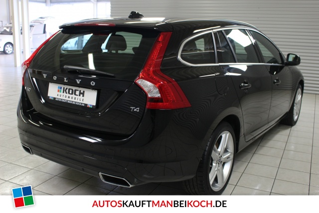 V60 T4 Summum Aut. ACC Navi Xenon Standhzg Kamera / Foto 3