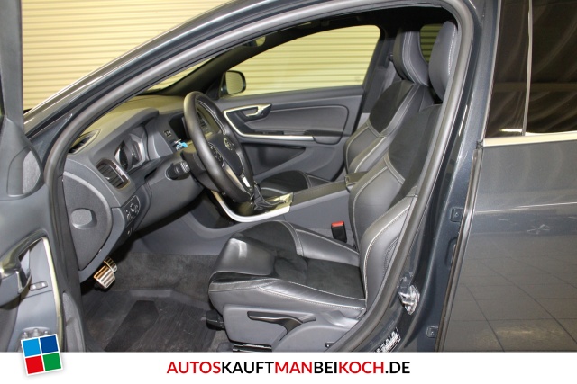 V60 T4 R-Design Aut. ACC Navi Xenon Standhzg Kamer / Foto 3