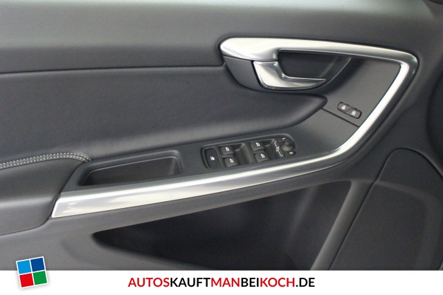 V60 T4 R-Design Aut. ACC Navi Xenon Standhzg Kamer / Foto 9