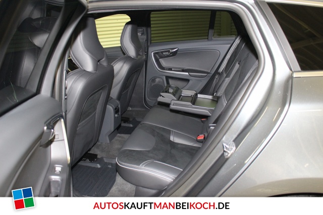 V60 T4 R-Design ACC Navi Xenon Standhzg Kamer / Foto 4