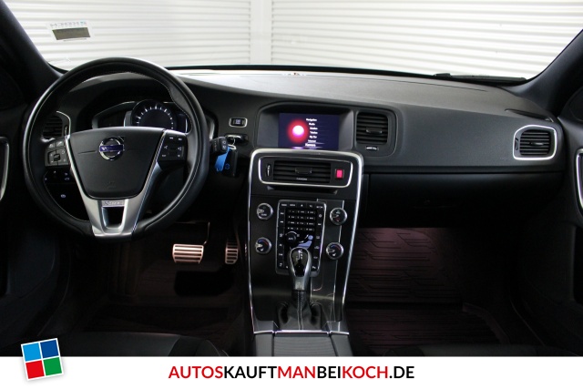 V60 T4 R-Design ACC Navi Xenon Standhzg Kamer / Foto 5
