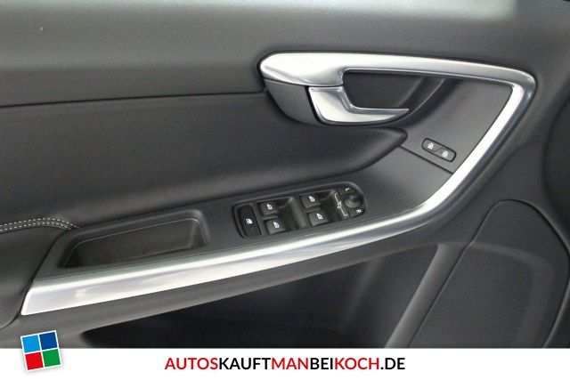 V60 T4 R-Design ACC Navi Xenon Standhzg Kamer / Foto 9