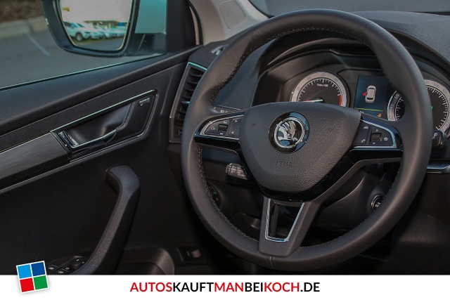 Karoq 1.5 TSI DSG Style NAVI ACC LED top / Foto 8