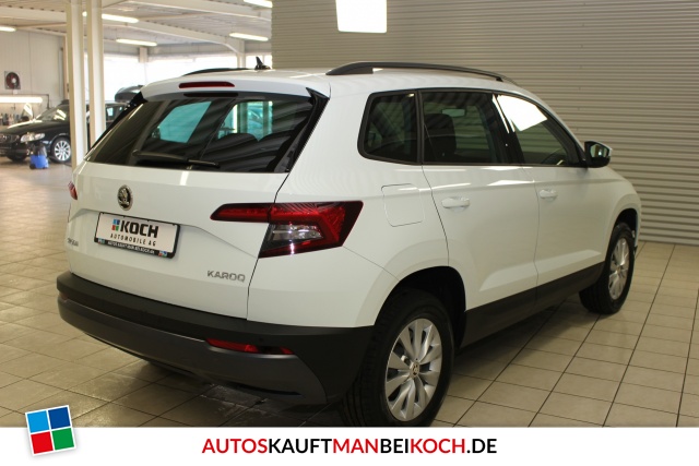 Karoq 1.0 TSI Ambition Plus LED Navi SHZ PDC Sofor / Foto 2
