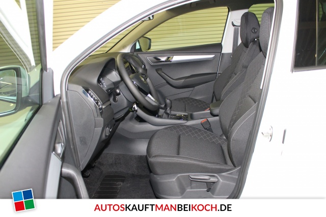 Karoq 1.0 TSI Ambition Plus LED Navi SHZ PDC Sofor / Foto 3