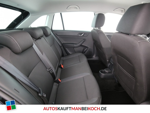 Rapid Spaceback 1.4 TSI DSG Klimaaut SHZ 1.Hand AH / Foto 6