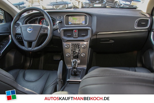 V40 D2 You Aut. Xenon Navi Leder PDC SHZ / Foto 7