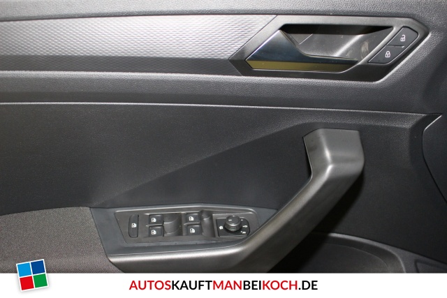 T-Roc 1.0 TSI Navi ACC Winterpaket MFL LM-Felgen / Foto 8