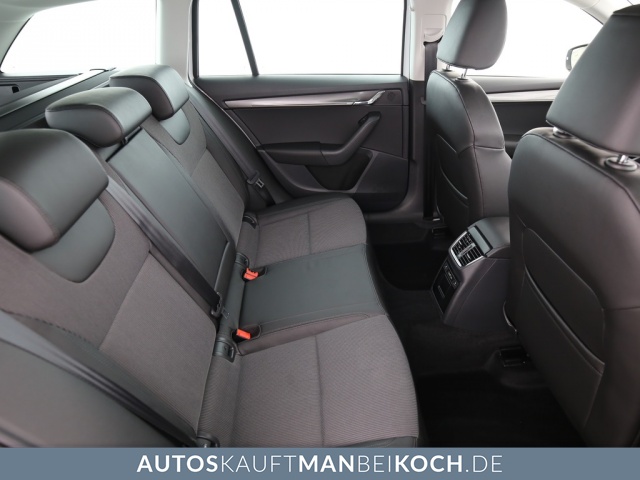 Octavia Combi III 1.4 TSI DSG Style Pano STHZ DCC / Foto 6