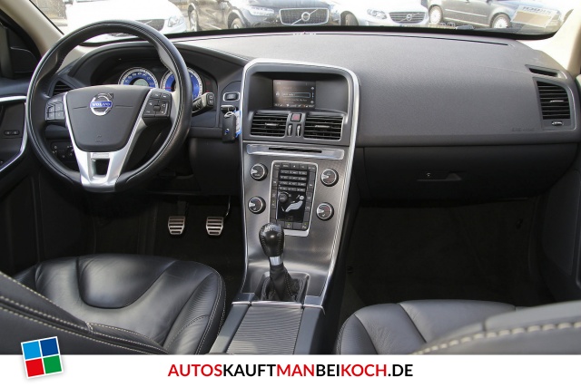 XC60 D4 R-Design Xenon StandHzg OnCall PDC SZH / Foto 7