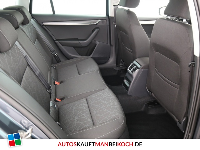 Octavia Combi III 1.0 TSI DSG Clever PDC Amundsen / Foto 6