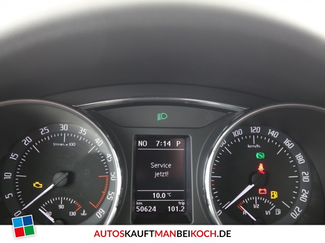 Superb Combi 2.0 TDI DSG Elegance Navi 0% / Foto 4