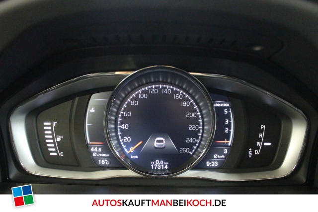 XC60 D4 Summum Aut. FahrerAss SD Standhz. 20Z / Foto 9
