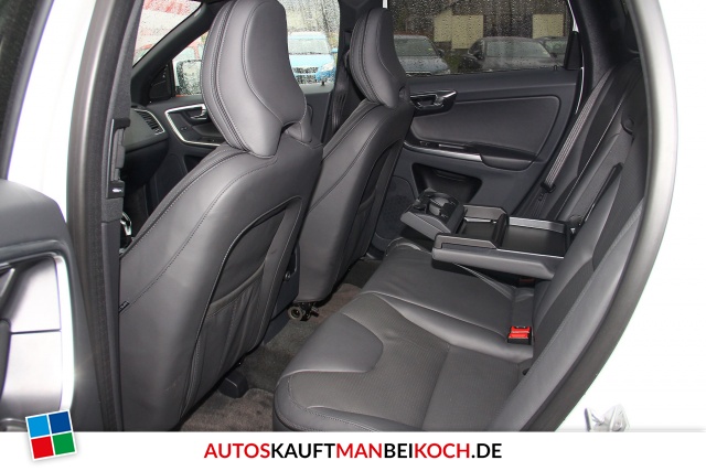 XC60 T5 AWD Summum Aut. FahrerAss StHzg OnCall / Foto 8