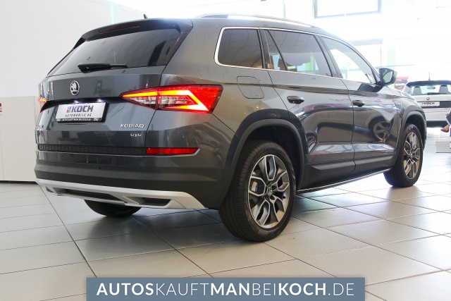 Kodiaq Scout 2.0TSI 4x4 DSG Pano DCC Navi AHK 7Si / Foto 3