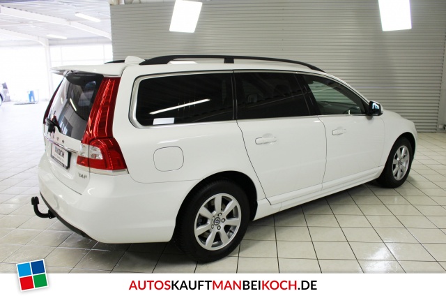 V70 T4 Momentum PDC AHK Leder Xenon SHZ / Foto 2