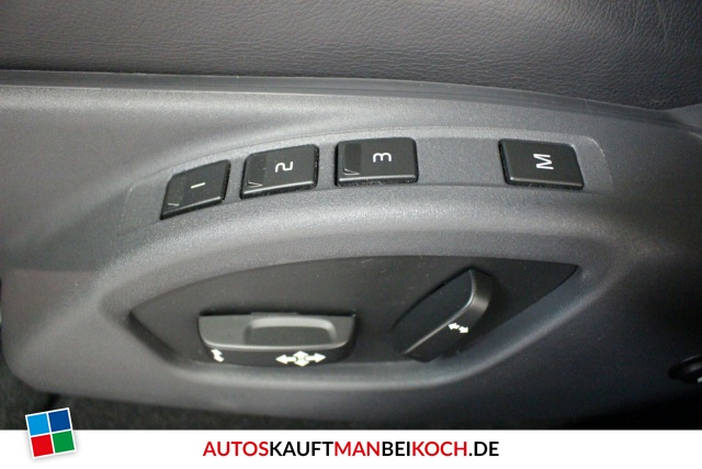 XC60 D4 FWD Summum Aut FahrerAss Pano Navi BiXenon / Foto 7