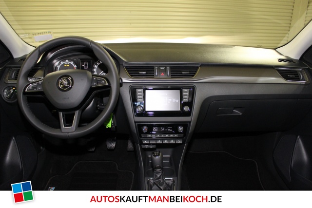 Rapid Spaceback 1.0 TSI Style Klimaaut. Navi SHZ / Foto 7