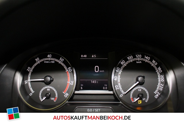 Rapid Spaceback 1.0 TSI Style Klimaaut. Navi SHZ / Foto 9