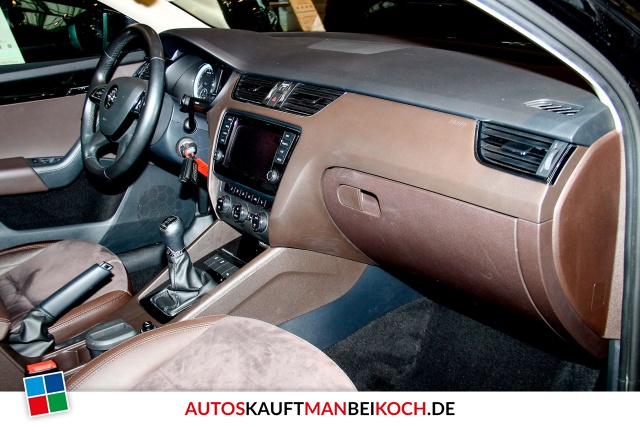 Octavia Combi III 1.8 TSI LK Leder Navi Xenon / Foto 6