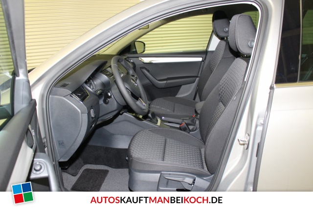 Octavia Combi Facelift 1.4 TSI Drive Navi SHZ PDC / Foto 3