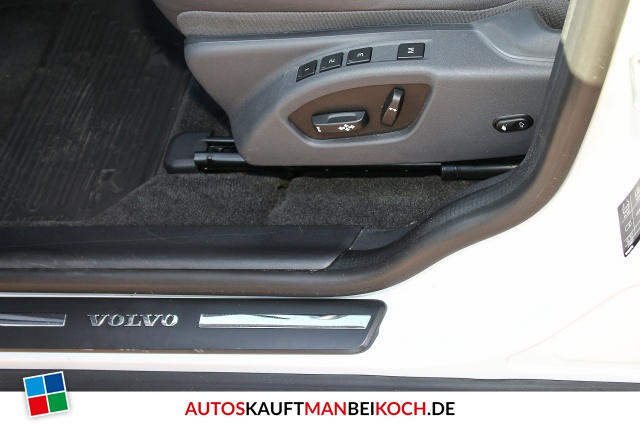 XC60 D3 FWD Summum Geartronic / Foto 6