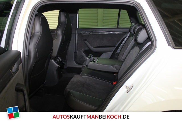 Superb Combi 2.0 TSI DSG Sportline DCC Navi Xenon / Foto 5
