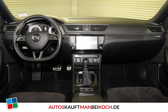 Superb Combi 2.0 TSI DSG Sportline DCC Navi Xenon / Foto 6