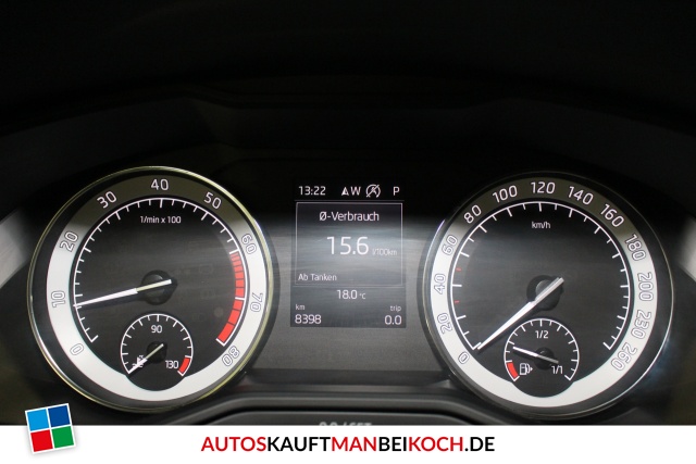 Superb Combi 2.0 TSI DSG Sportline DCC Navi Xenon / Foto 8