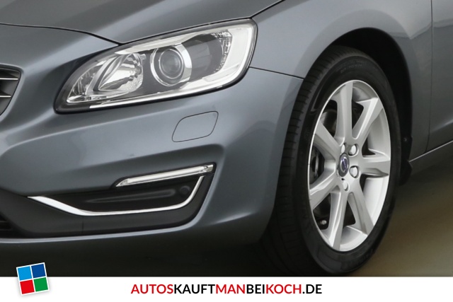 S60 T5 Summum FahrerAss SD Standhz Navi Xenon AHK / Foto 3
