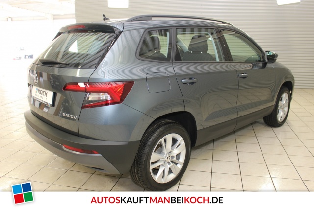 Karoq 1.5 TSI DSG Voll LED Navi SHZ PDC Sofort / Foto 2