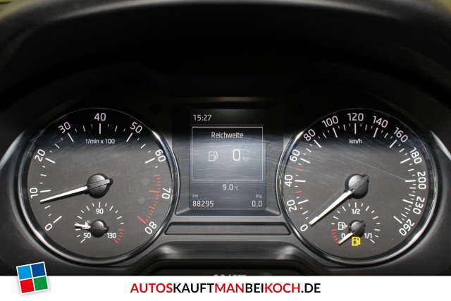 Octavia Combi Elegance 1.4 TSI Xenon PDC SHZ / Foto 7