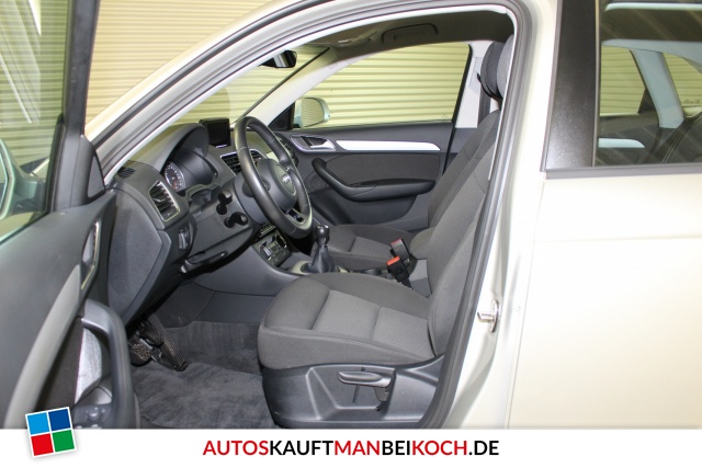 Q3 2.0 TDI Euro6 Voll LED SHZ PDC Klimaaut. Temp. / Foto 3