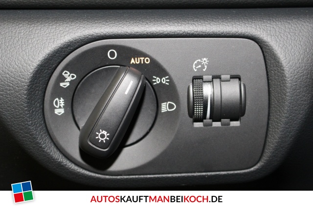 Q3 2.0 TDI Euro6 Voll LED SHZ PDC Klimaaut. Temp. / Foto 9