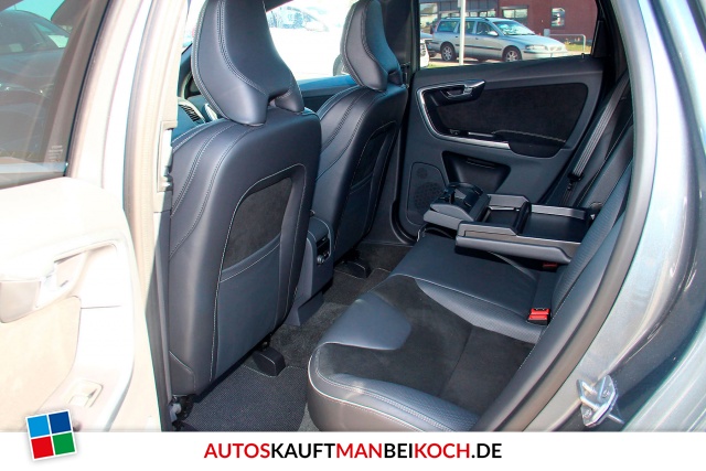 XC60 D4 AWD R-Design Aut FahrerAss PremiumS 20Z / Foto 7