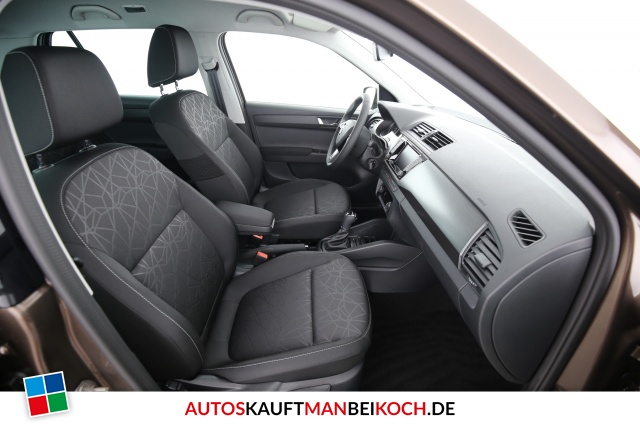 Fabia III 1.0 TSI DSG Clever Navi Licht+Design / Foto 5