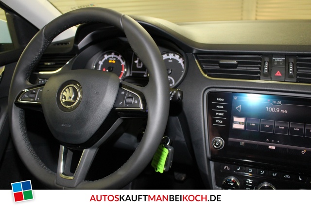 Octavia Combi 1.5 TSI ACT Ambition Navi SHZ PDC / Foto 6