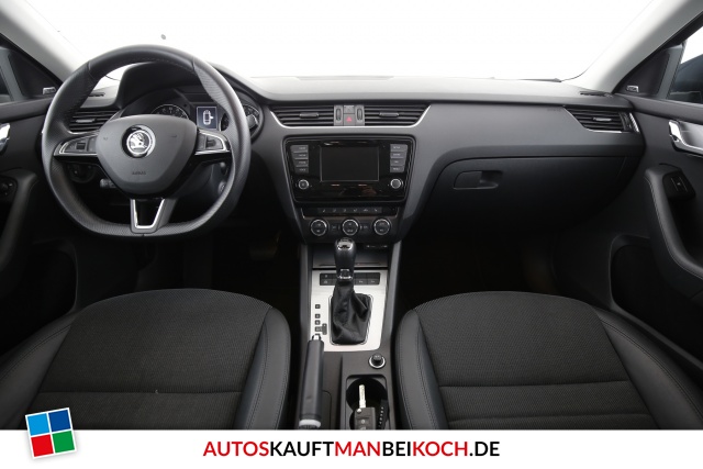 Octavia Combi 2.0 TDI DSG Elegance SHZ Pano / Foto 3
