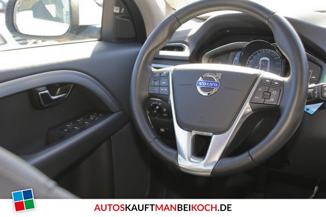 V70 D4 Momentum SD Navi Fahrerassistenz Standhzg. / Foto 8