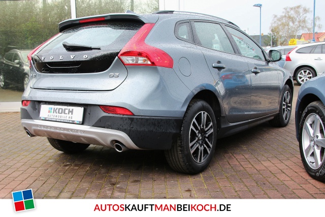 V40 CC D3 Momentum PDC LED NAVI Winter-Paket / Foto 3