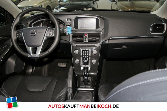 V40 D3 Geartronic Momentum Kamera, Frontscheibenhz / Foto 7