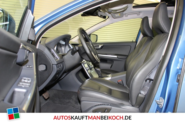 XC60 D5 AWD Geartronic Summum GSHD NAVI PDC Xenon / Foto 3