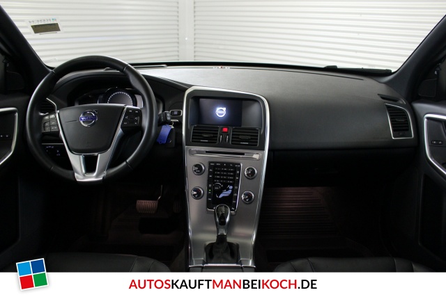 XC60 D4 2WD Summum Aut. FahrerAss Pano Stdhzg / Foto 8