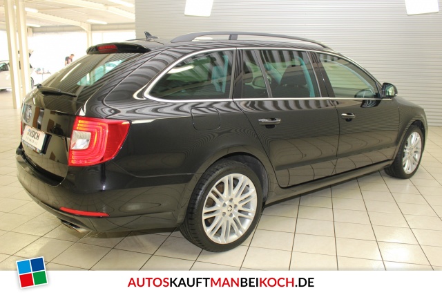 Superb Combi 3.6 V6 DSG 4x4 Navi Xenon SHZ PDC / Foto 3